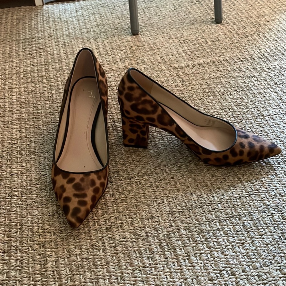Marc Fisher cheetah block heels size 6.5